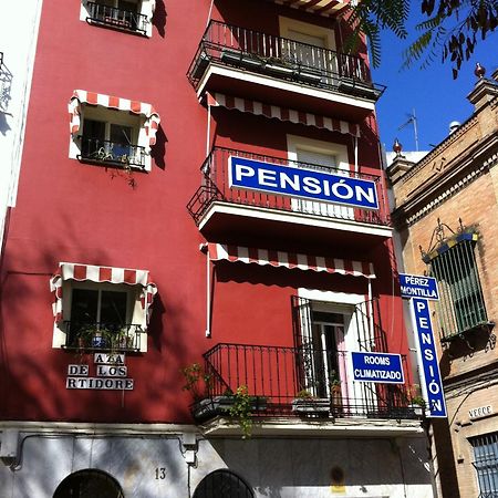 Pension Perez Montilla Sevilla Exteriér fotografie