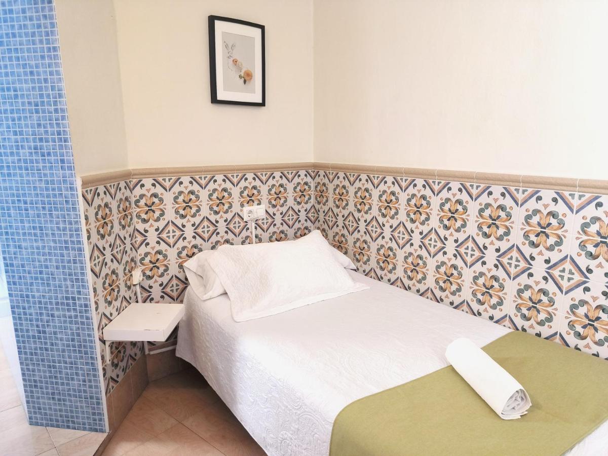 Pension Perez Montilla Sevilla Exteriér fotografie