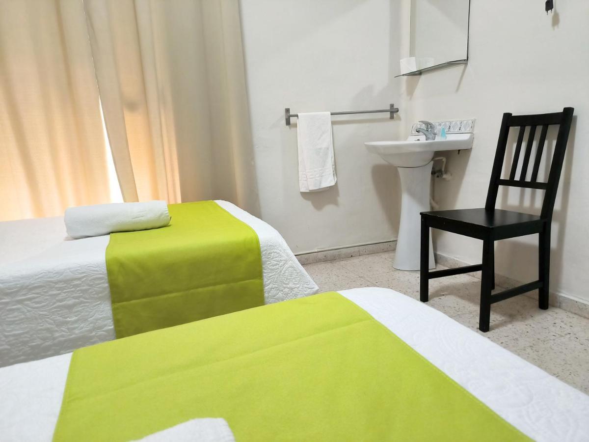 Pension Perez Montilla Sevilla Exteriér fotografie