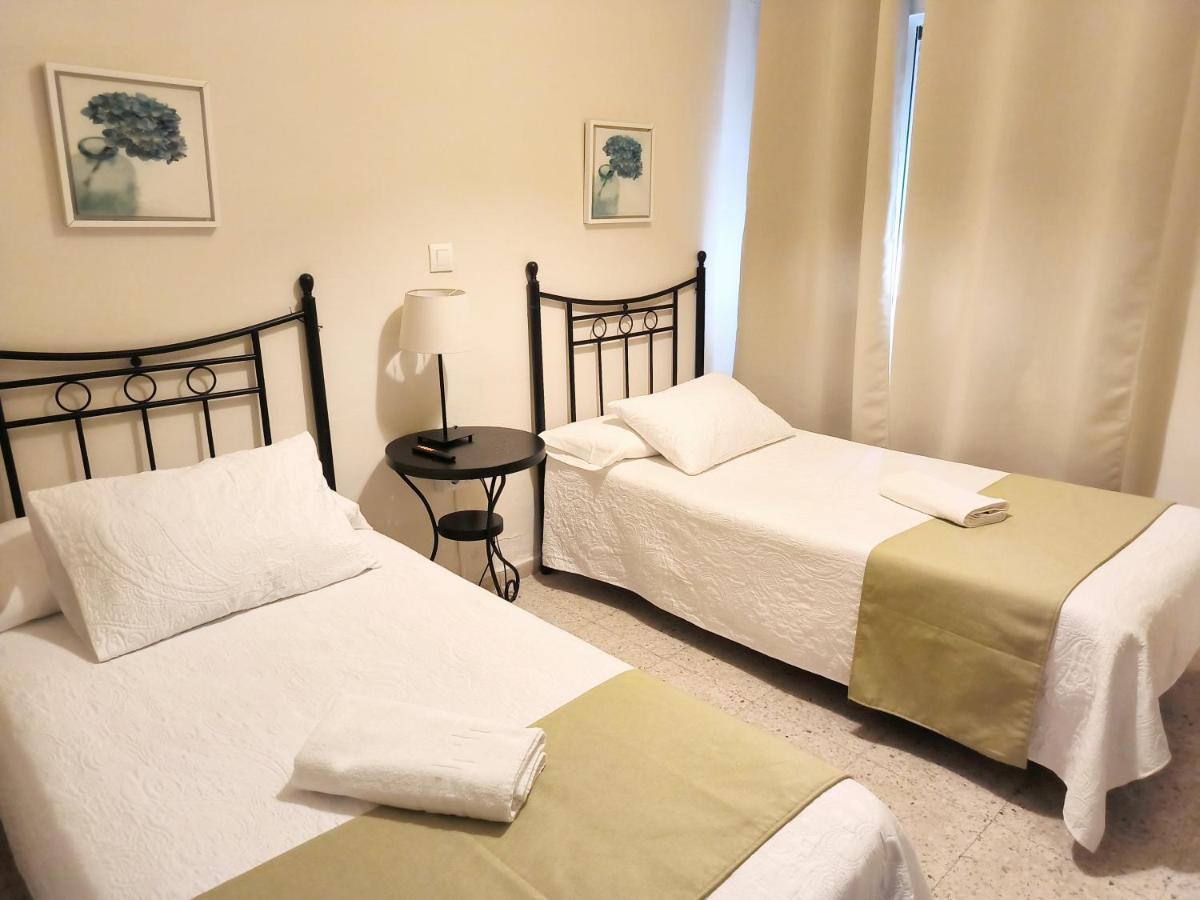 Pension Perez Montilla Sevilla Exteriér fotografie