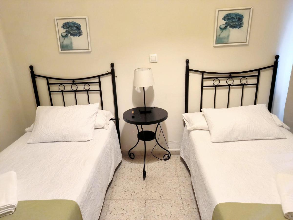 Pension Perez Montilla Sevilla Exteriér fotografie