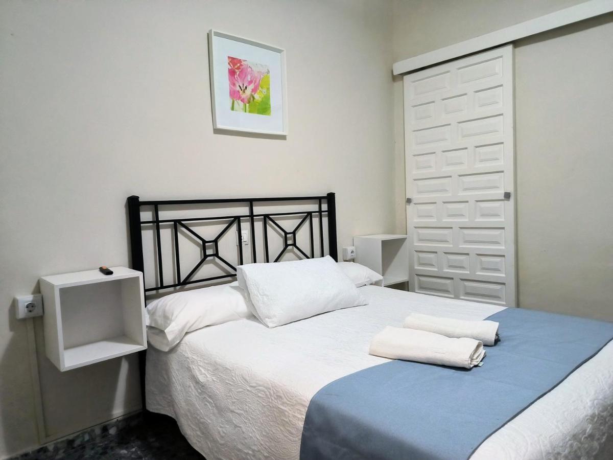 Pension Perez Montilla Sevilla Exteriér fotografie