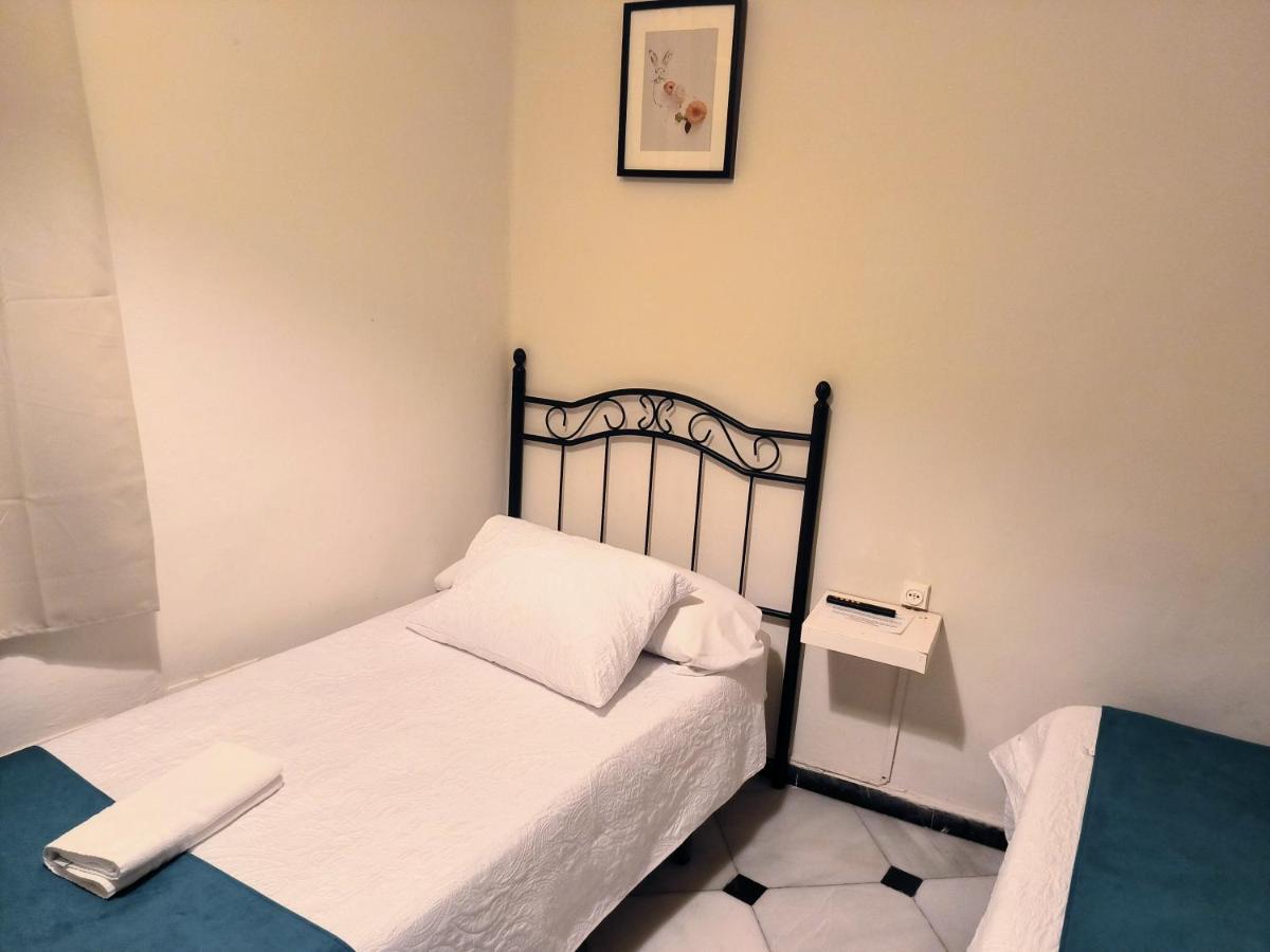 Pension Perez Montilla Sevilla Exteriér fotografie