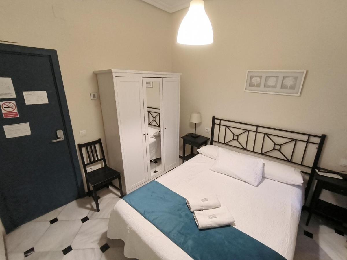 Pension Perez Montilla Sevilla Exteriér fotografie