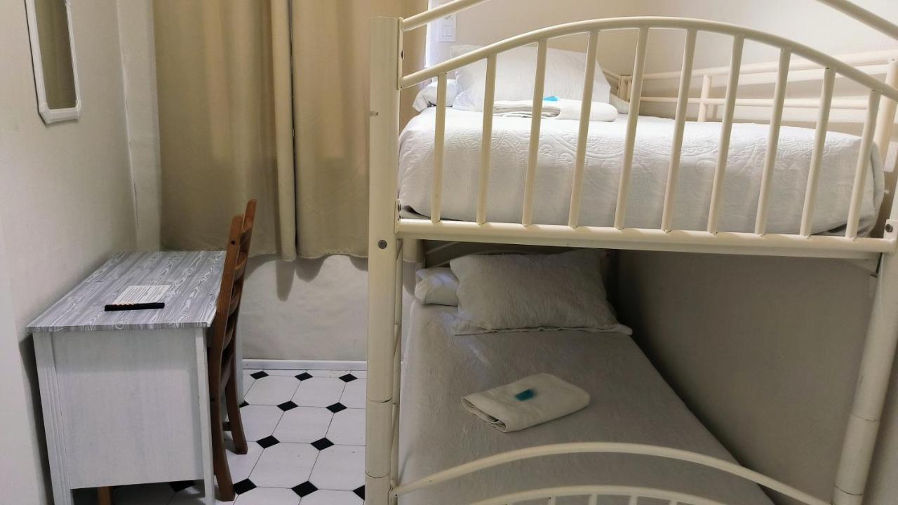 Pension Perez Montilla Sevilla Exteriér fotografie