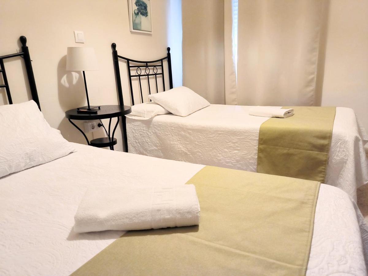 Pension Perez Montilla Sevilla Exteriér fotografie